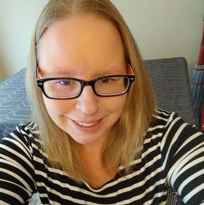 Meet your Posher, Angela